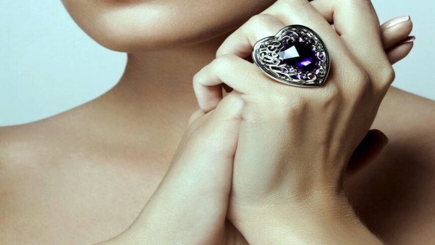 Sparkling Valentine's Day Jewellery Gifts for Your Love