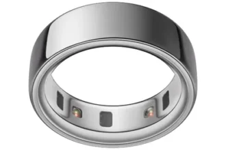 This Tiny Smart Ring Tracks Sleep, Stress, and Heart Health